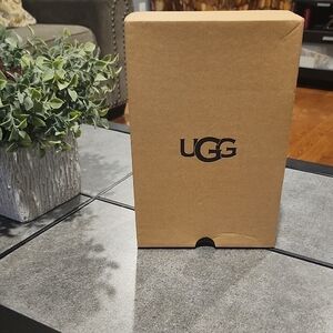 UGG Tan Cardboard Box